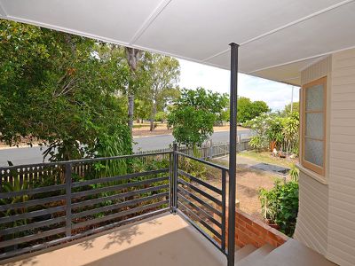 3 SOUTH STREET, Urangan