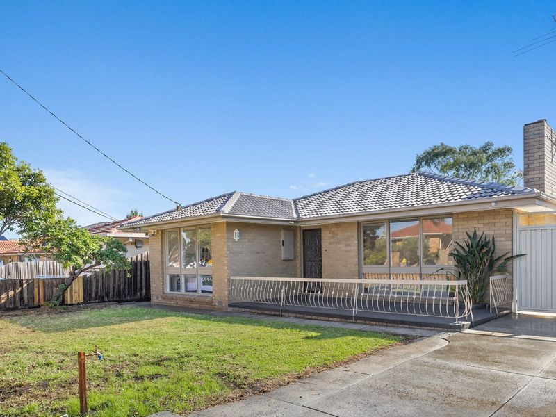 11 Huskisson Avenue, Lalor