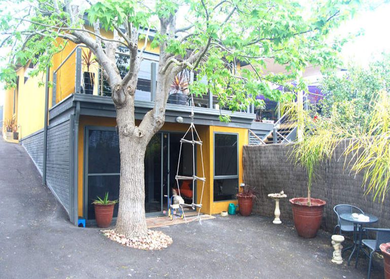 8 Calvert Street, Portland