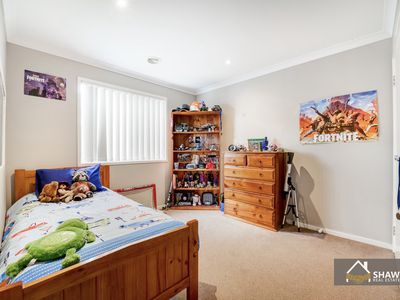 6 Field Street, Manor Lakes