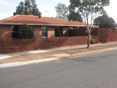 18 Parakeet Road, Werribee