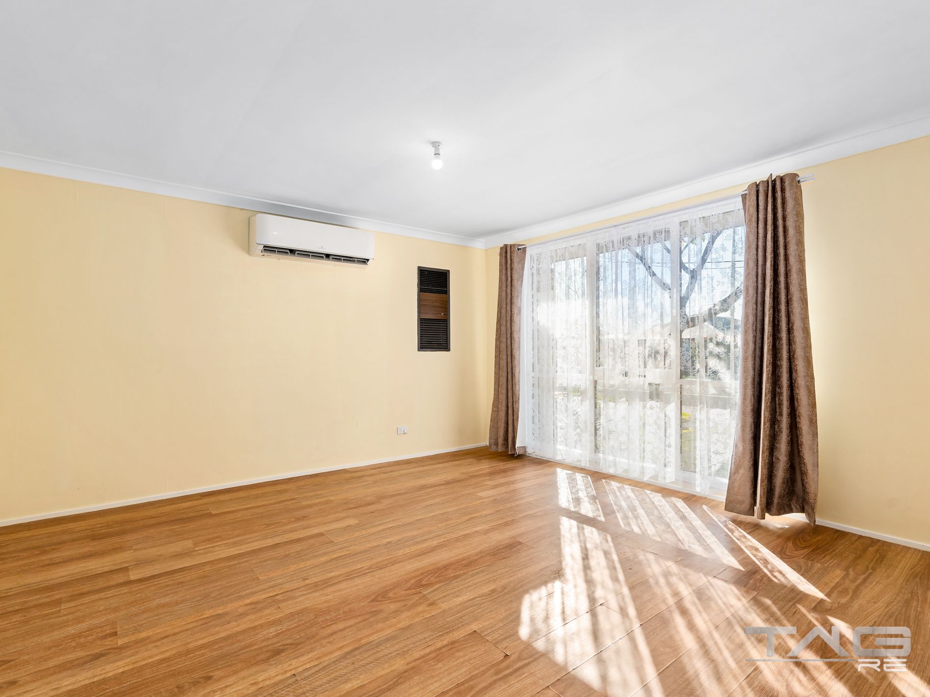 90 Carpenter Street, Colyton