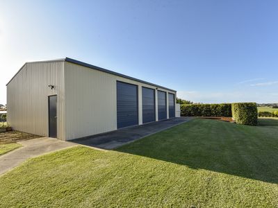 212 Wynham Road, Moorak
