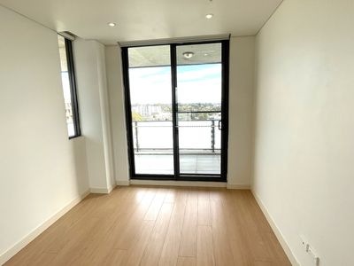 1002 / 3 Nipper Street, Homebush