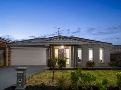 6 Parkfront Drive, Leopold