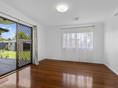 8 Packman Avenue, Rochedale South