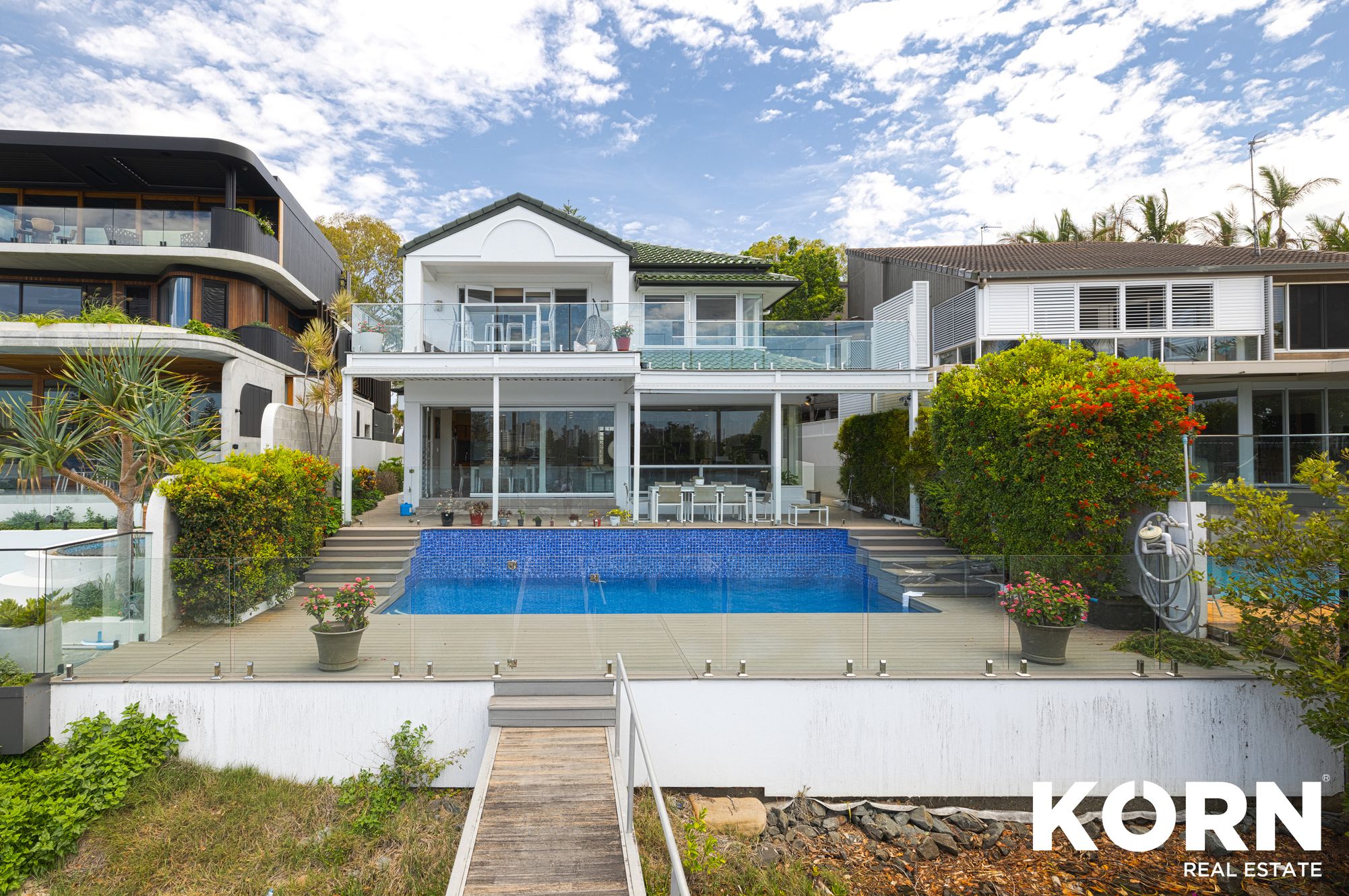53 The Corso, Surfers Paradise
