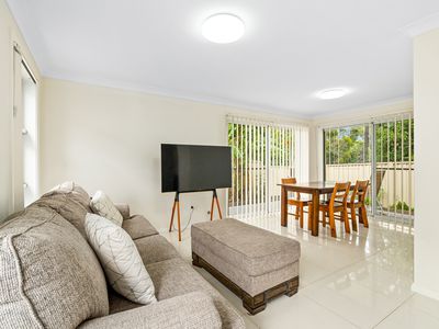 4 / 110 Canberra Street, Oxley Park