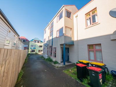 C / 667 Great King Street, North Dunedin