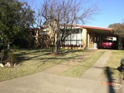 13 Banksia Crescent, Dubbo
