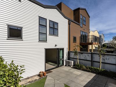 3 / 25 Grove Road, Addington