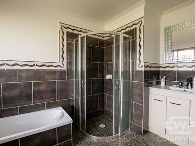 423 Grey Street, Glen Innes