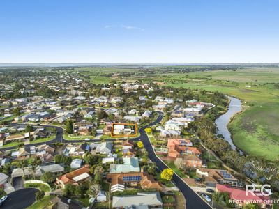 25 Kantara Crescent, Lara