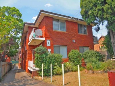 4 / 96 Sproule Street, Lakemba
