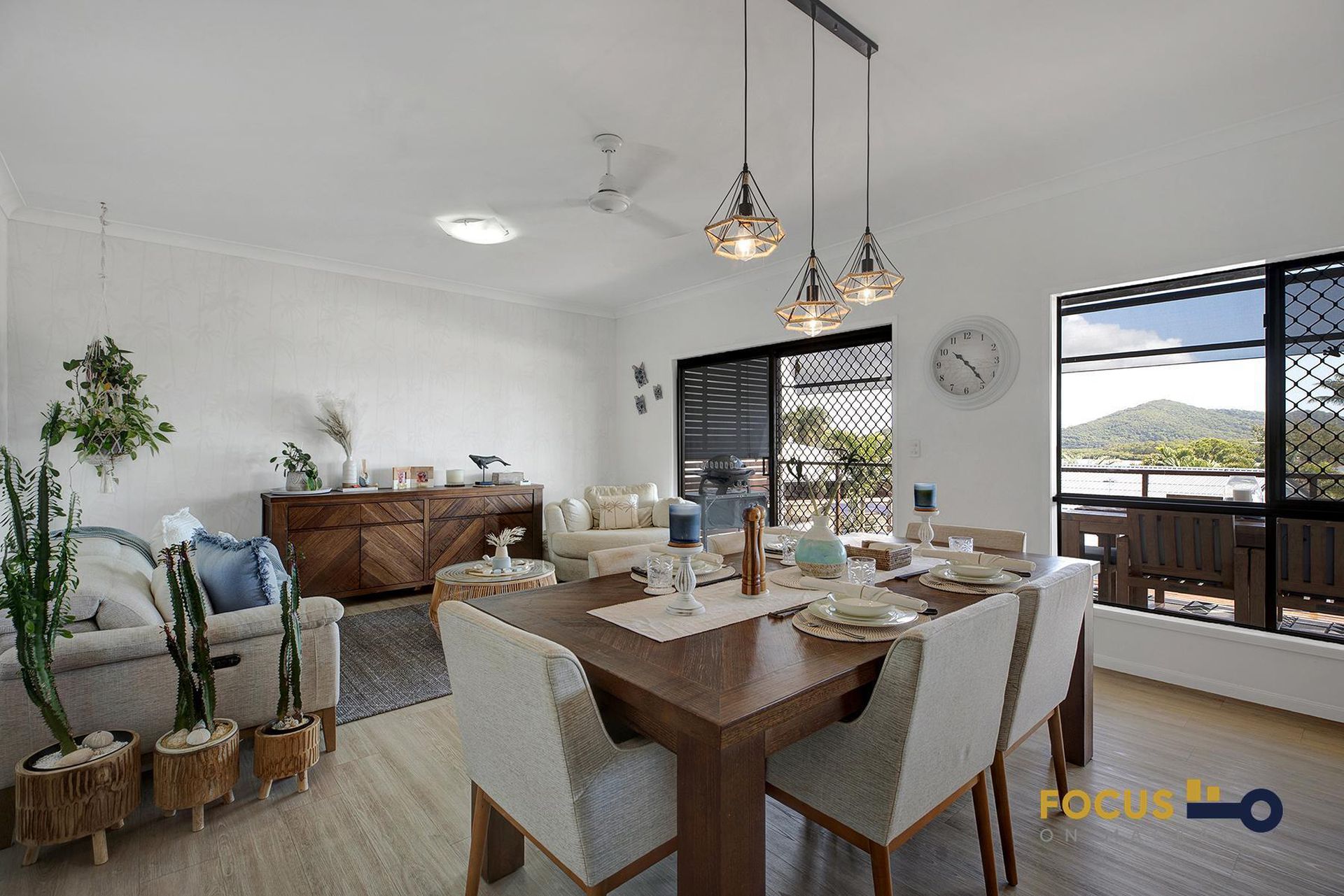 4 Campbell St, Campwin Beach