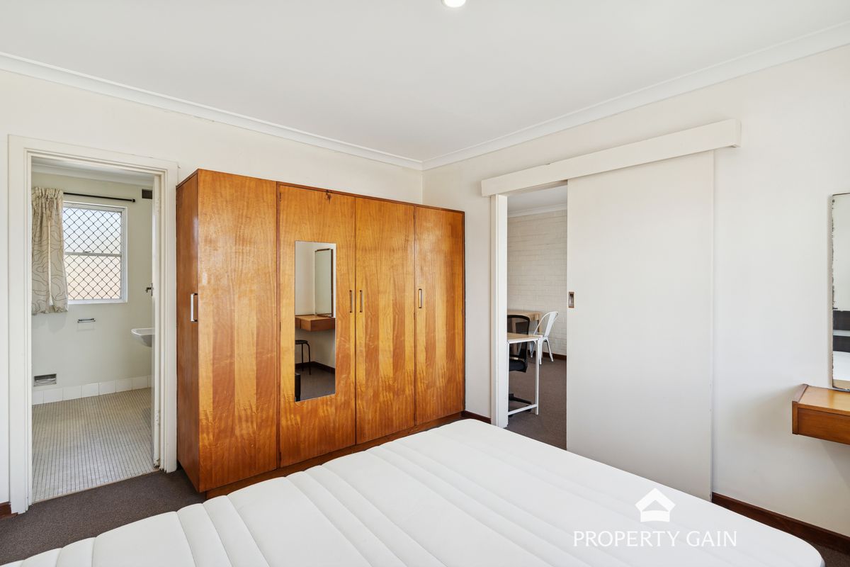 11 / 82 Broadway, Crawley