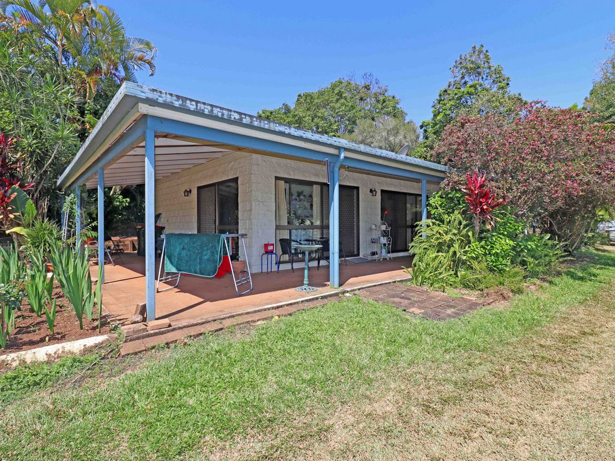 7 Centenary Drive, Atherton