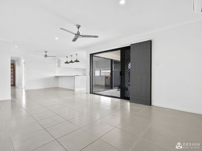 12 Twinview Terrace, Parkhurst