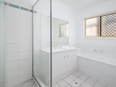 17 Shearwater Terrace, Springfield Lakes