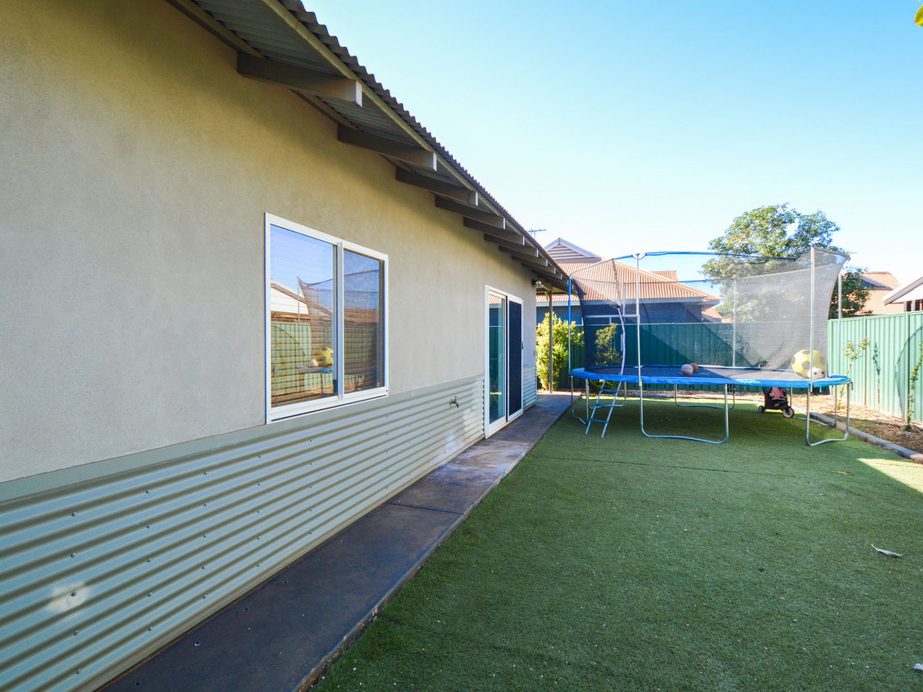 8 Snappy Gum Way, South Hedland