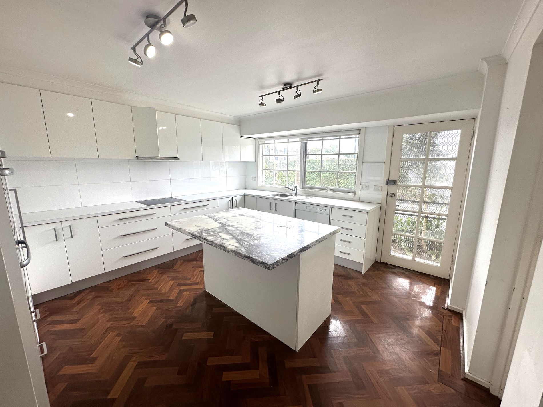 1 / 8 William Street, South Yarra