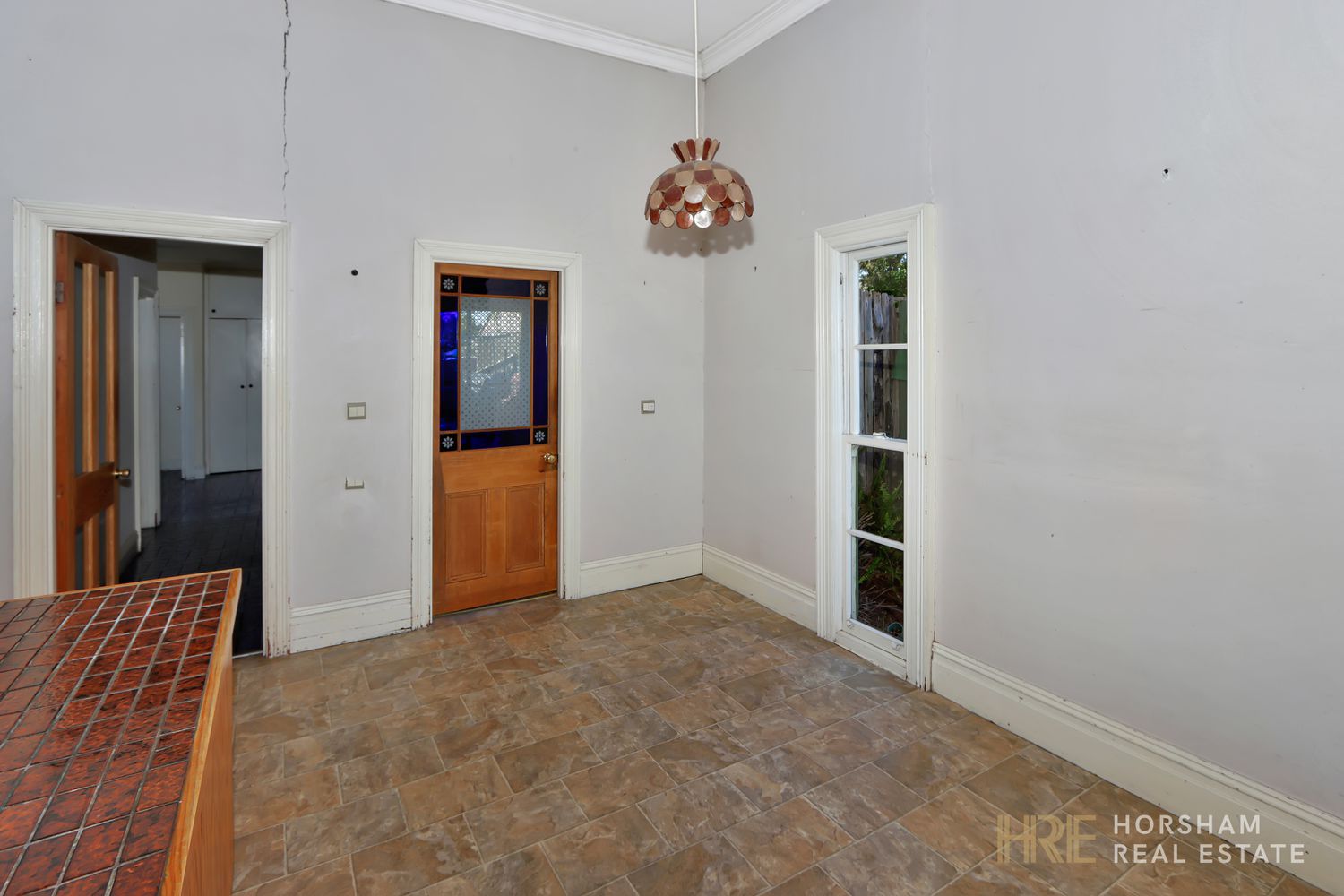 9 Henry Street, Horsham