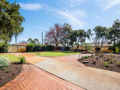 17 Shadwell Court, Caversham