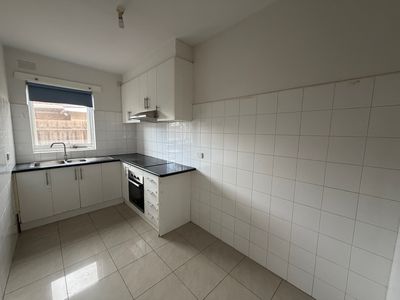 1 / 466 Barkly Street, West Footscray