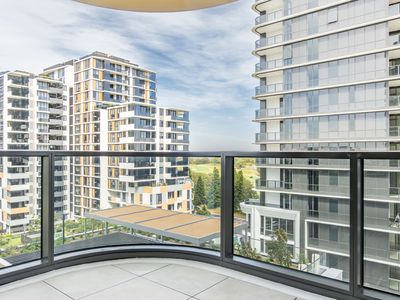 621 / 5 Finch Drive, Eastgardens