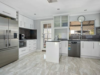 184 Bourke Street, Piccadilly