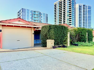 4 / 5-7 Helm Street, Mount Pleasant