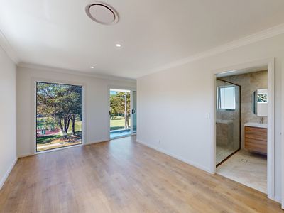 7 Gowrie Crescent, Westmead