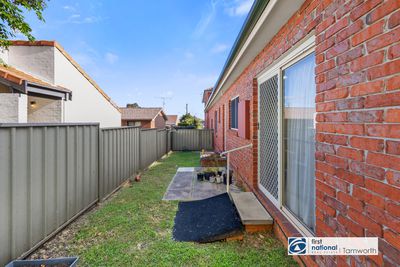 1 / 4 Cowper Close, Tamworth