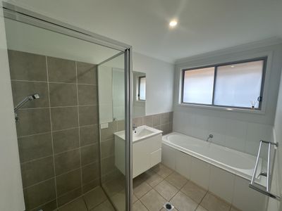 11B Fairview Street, Dubbo