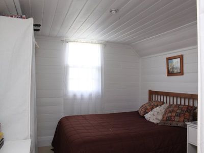 8205 Channel Highway, Cradoc