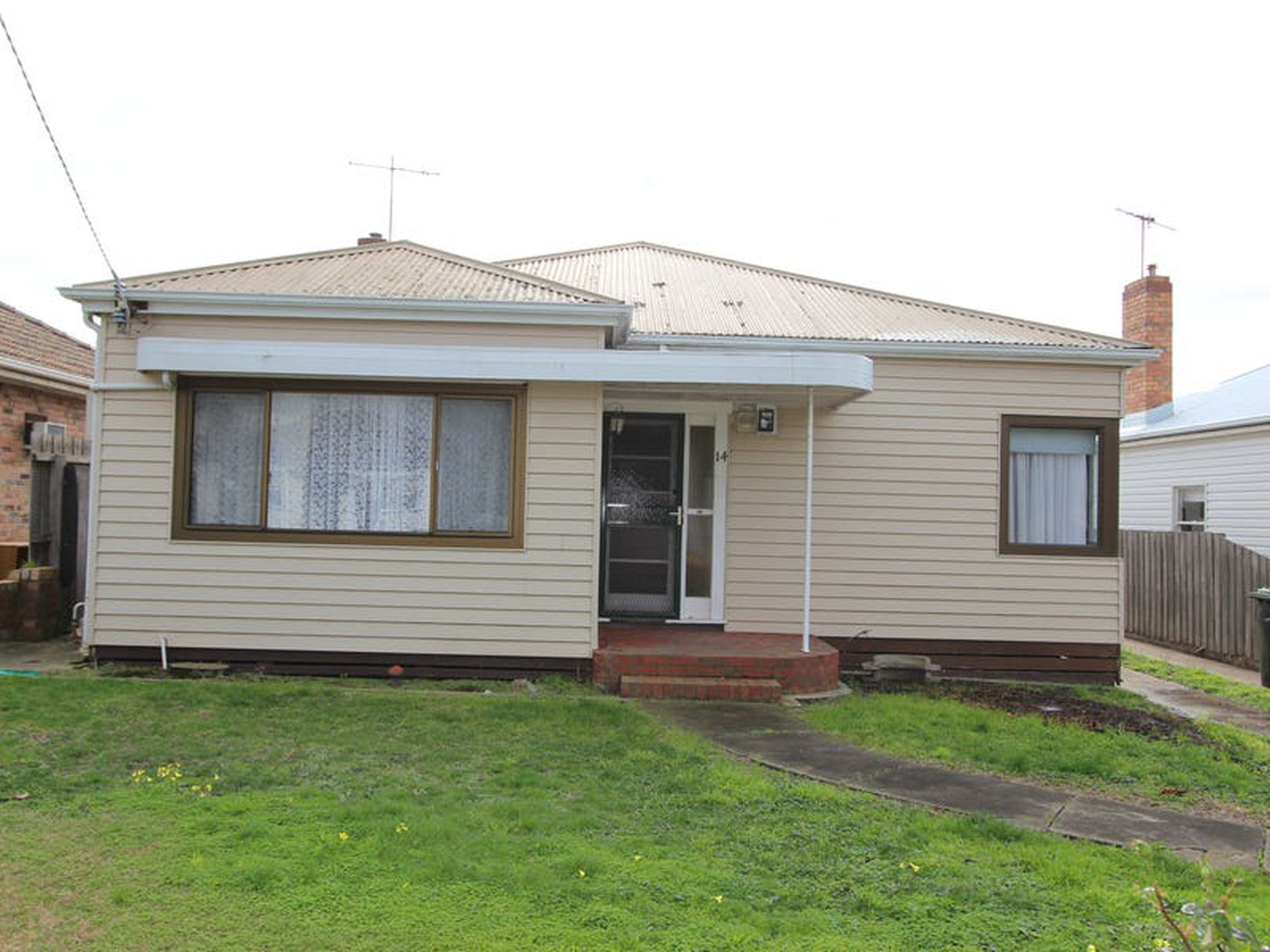 14 Clonard Avenue, Geelong West