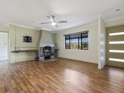 15 Crittenden Road, Glass House Mountains