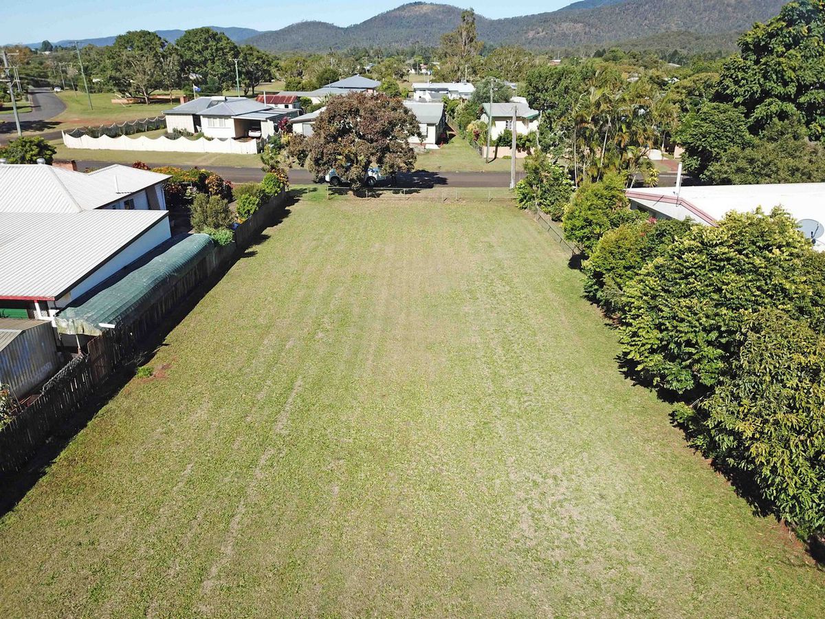 4 Canopus Circuit, Atherton