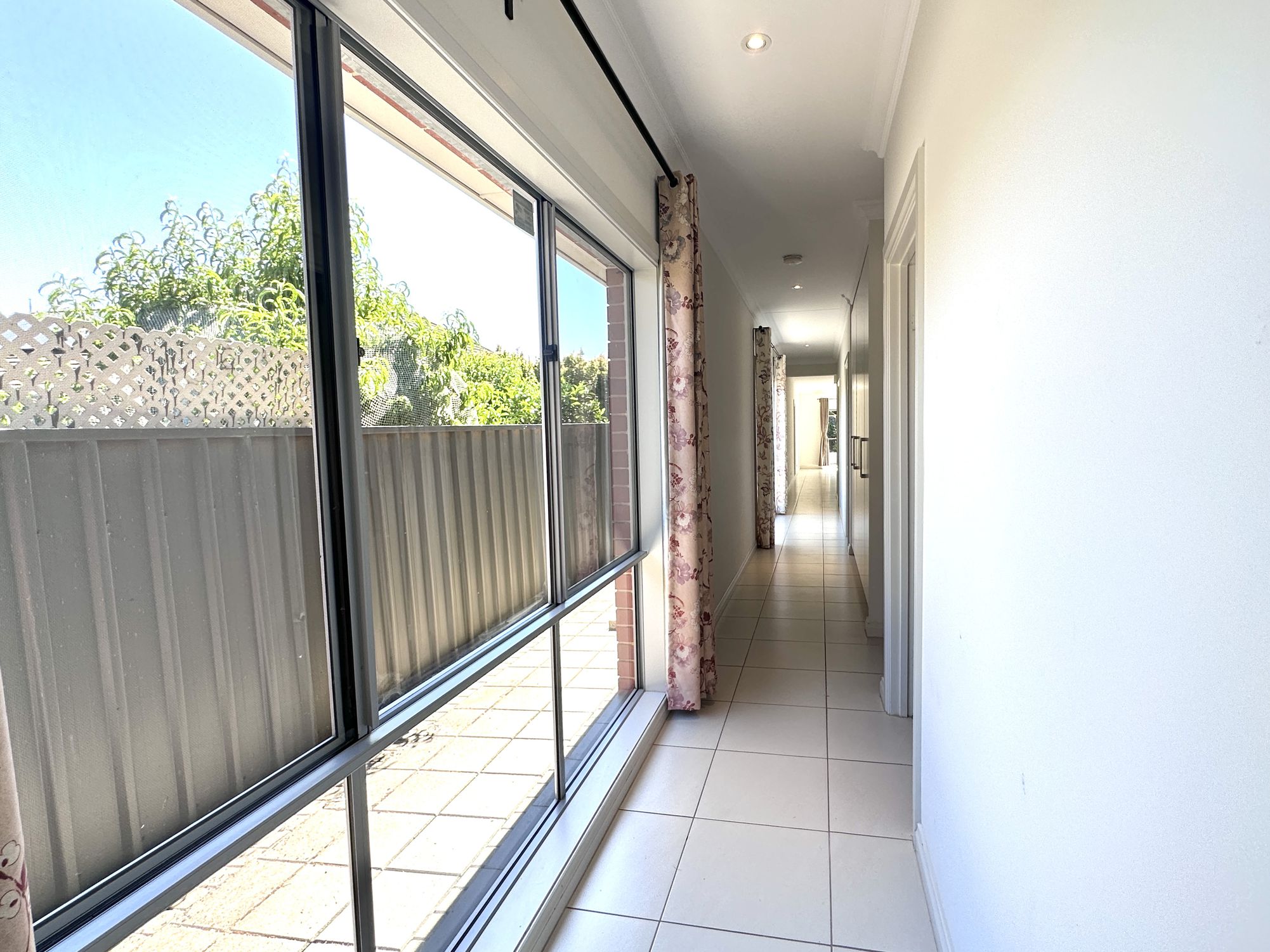 6 Davis Court, Glynde