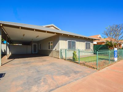 8 Snappy Gum Way, South Hedland