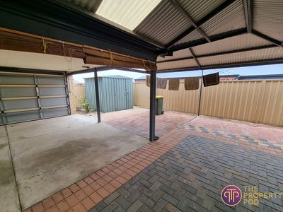 35 Moston Crescent, Bertram