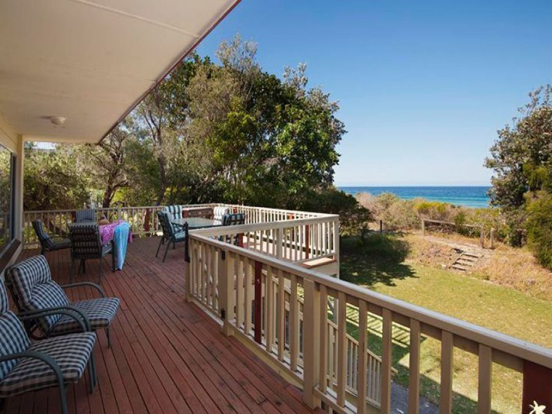 10 Mitchell Parade, Mollymook