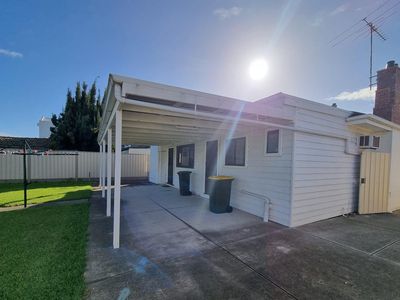 5 Holehouse Street, Sunshine North
