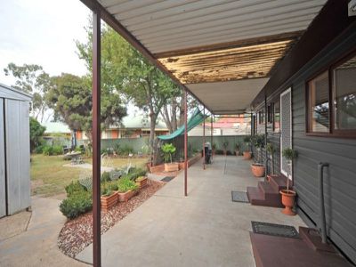 27 Green Street, California Gully