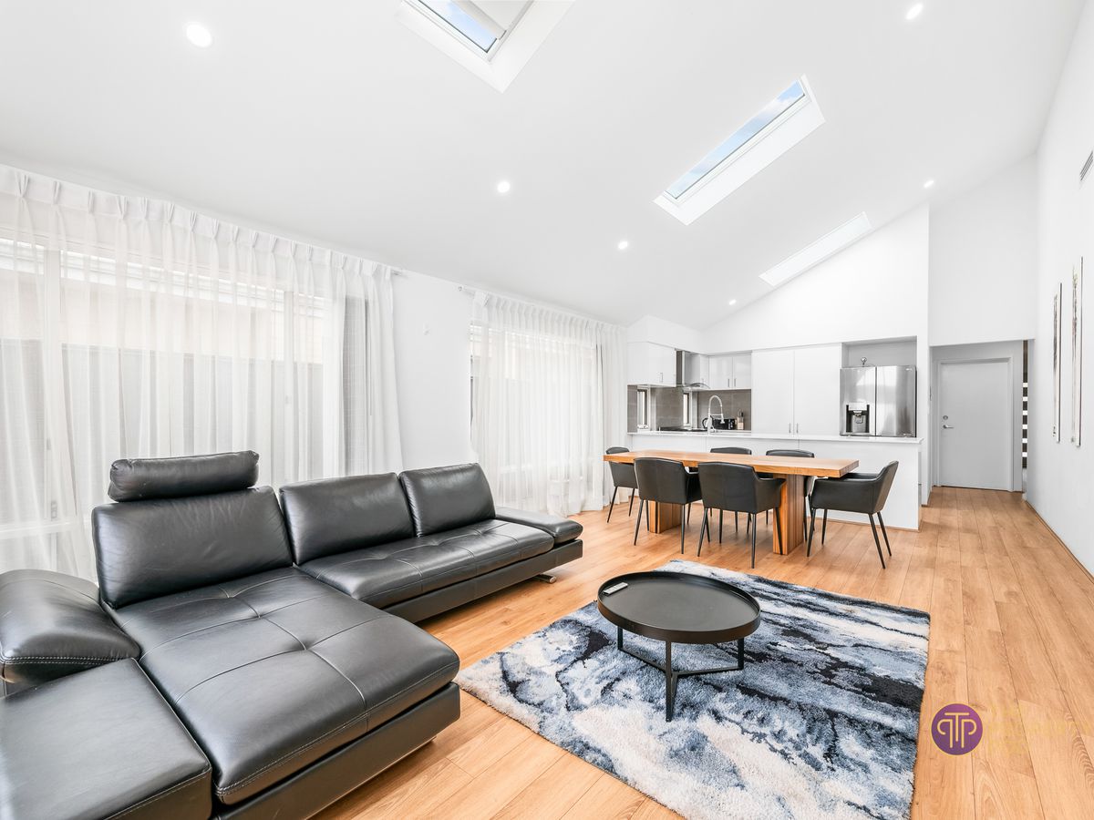 17 Simcoe Way, Caversham