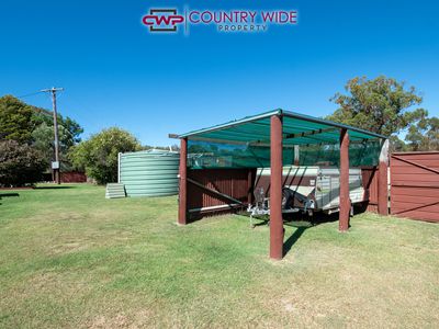 2104 Emmaville Road, Reddestone