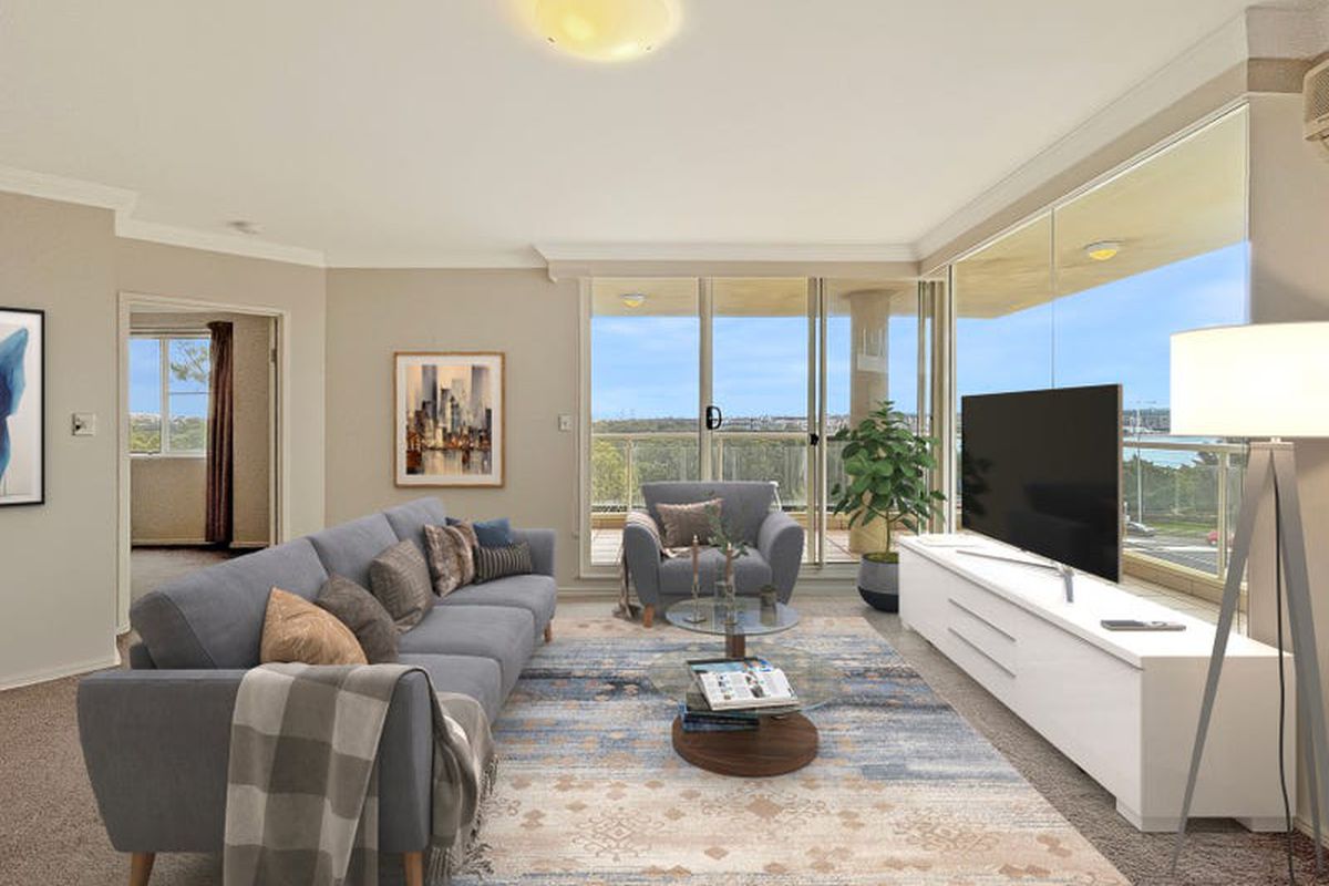607 / 8 Wentworth Drive, Liberty Grove