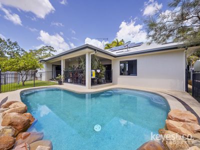 60 Crestbrook Drive, Mount Louisa