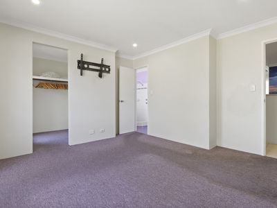 6 Gayze Retreat, Ravenswood