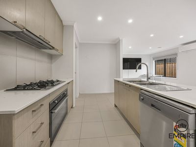 12 Favero Street, Clyde North